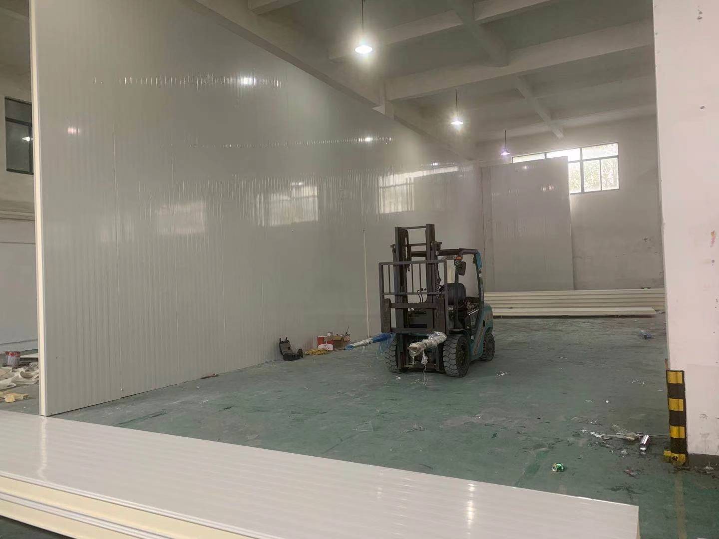 上海-18℃電商食品低溫物流冷庫安裝建造工程 上海-18℃電商食品低溫物流冷庫安裝建造工程