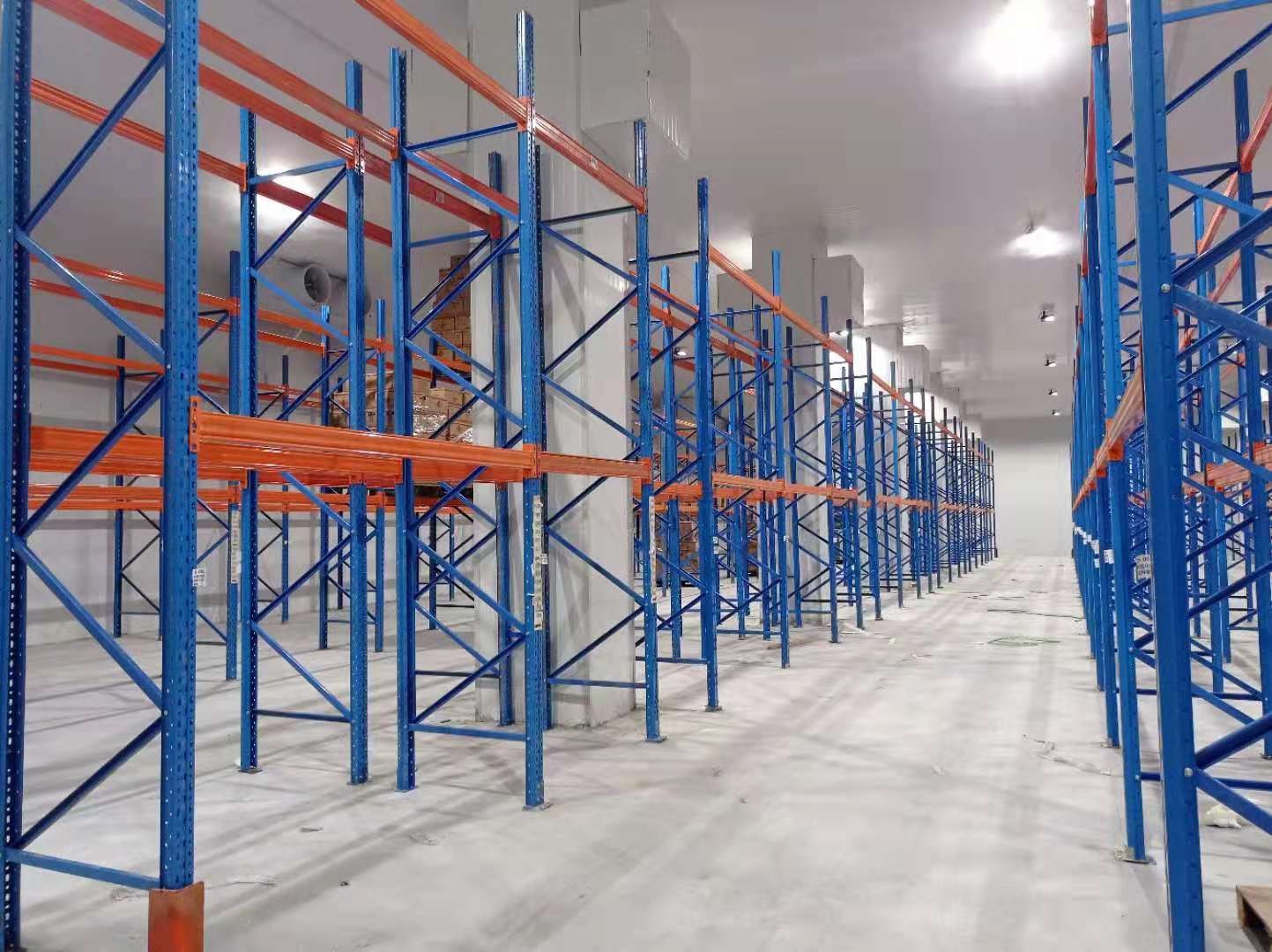 上海-18℃電商食品低溫物流冷庫安裝建造工程 上海-18℃電商食品低溫物流冷庫安裝建造工程