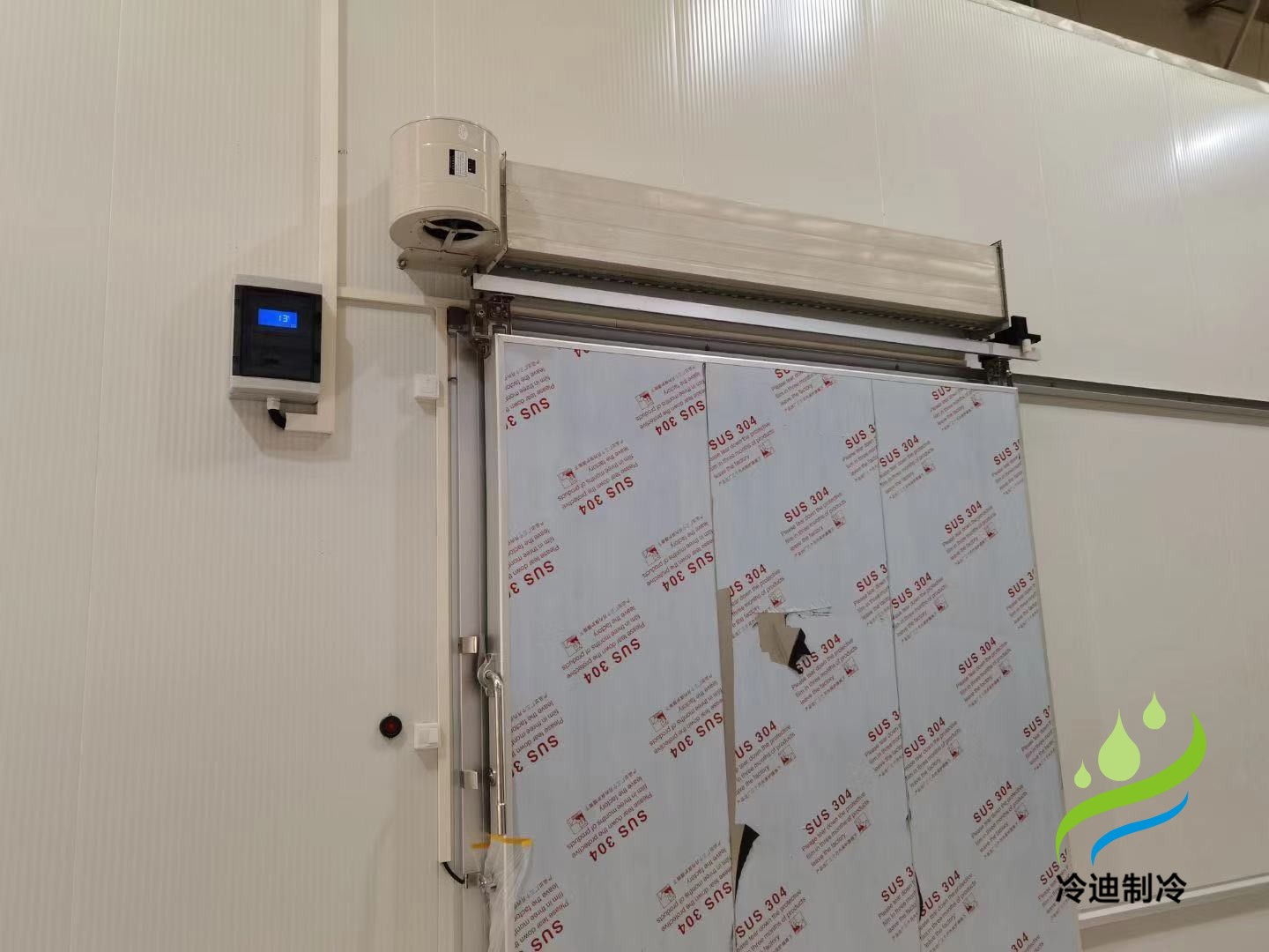 上海浦東11000m3大型低溫物流冷鏈冷庫安裝建造工程