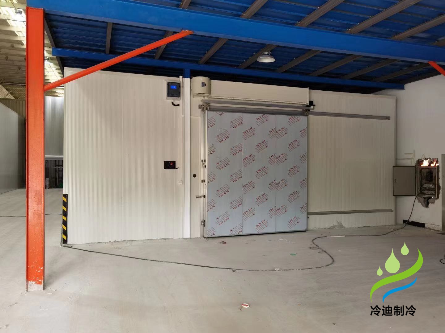 上海浦東11000m3大型低溫物流冷鏈冷庫安裝建造工程