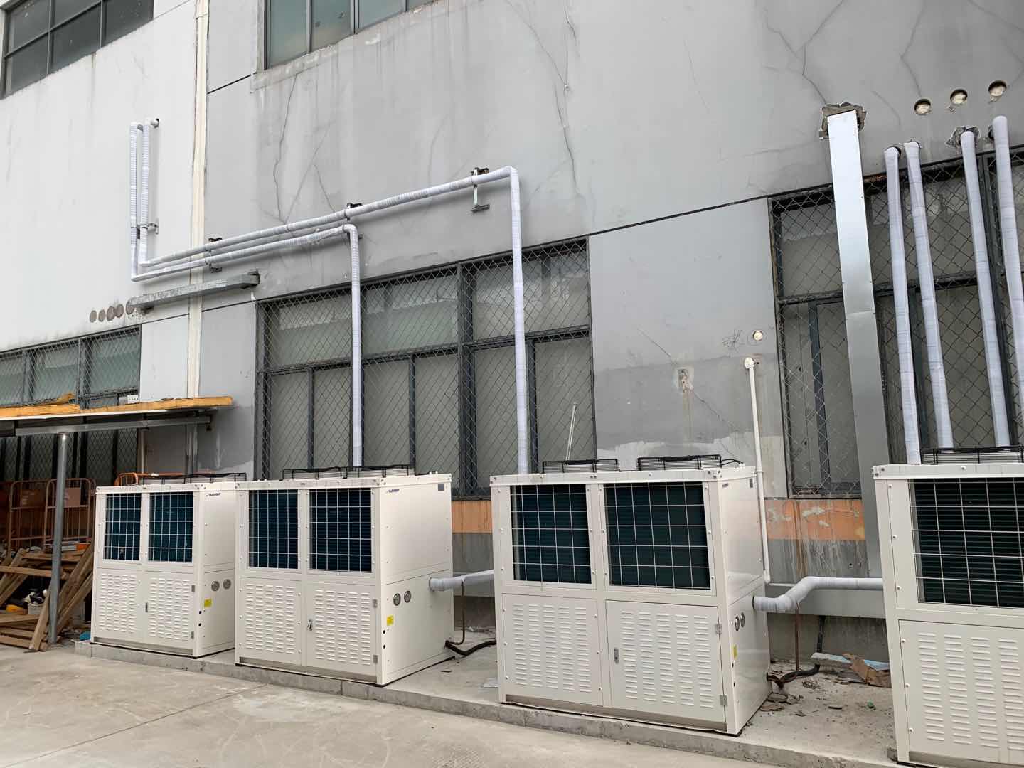 冷庫(kù)設(shè)備.jpg 冷庫(kù)設(shè)備.jpg