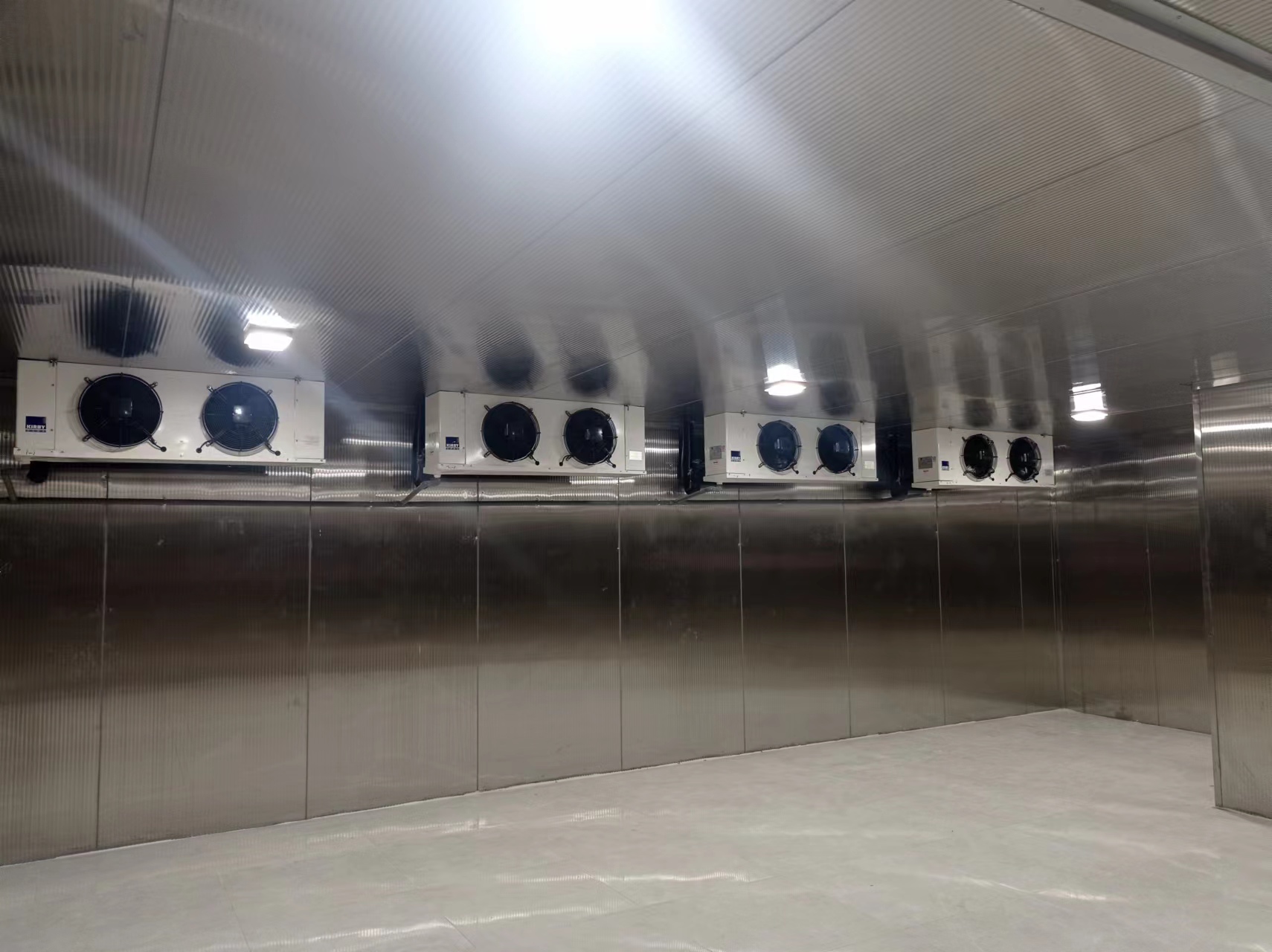 超低溫冷庫(kù).jpg 3ee71a29f5e2133edada0b36ce8cbf7.jpg